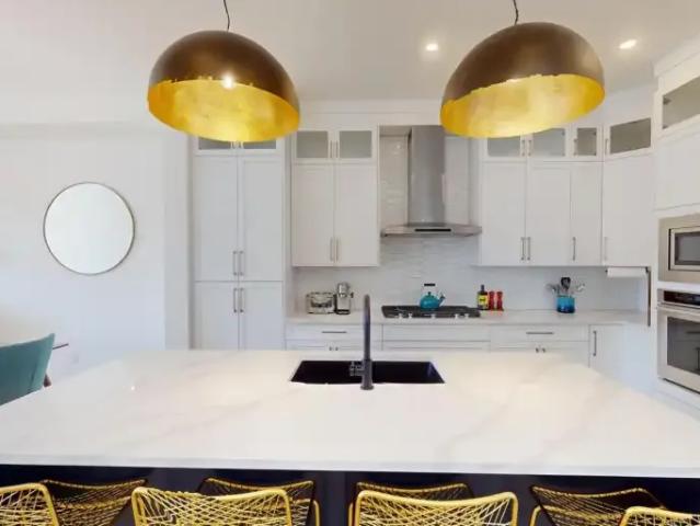 For Rent 4 Bedroom House Calgary AB DS105581015