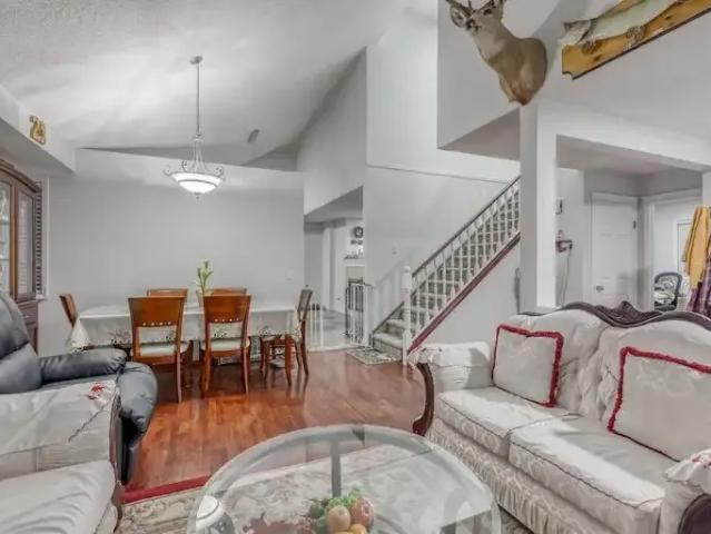 For Rent 4 Bedroom House Calgary AB DS105505916