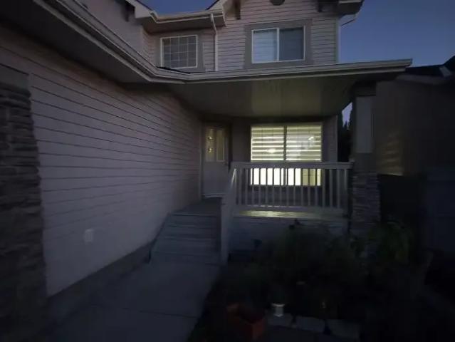 For Rent 4 Bedroom House Calgary AB DS105505922