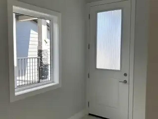 For Rent 4 Bedroom House Calgary AB DS105654075