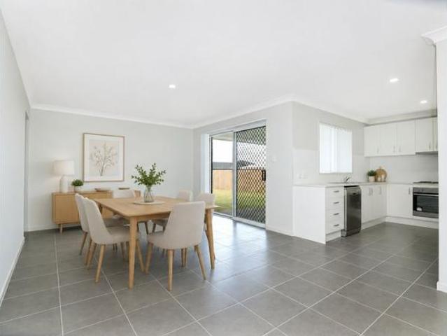 For Rent 4 Bedroom House Cambooya, QLD DS102578092
