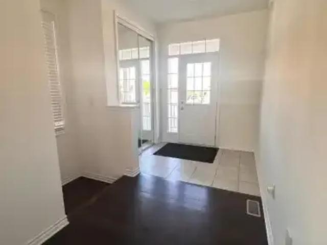 For Rent 4 Bedroom House Cambridge ON DS104794771