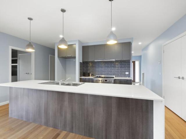 For Rent 4 Bedroom House Cardigan VIC DS106098779