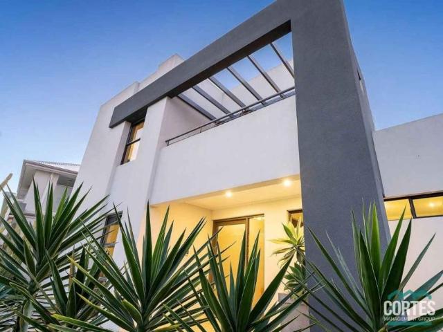 For Rent 4 Bedroom House CHURCHLANDS WA DLS105643362