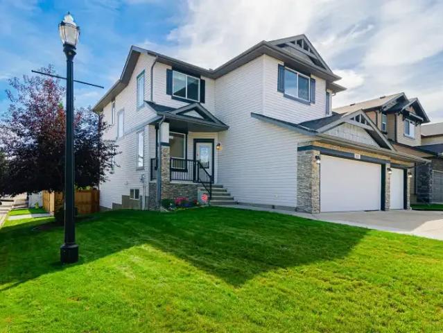 For Rent 4 Bedroom House Chestermere AB DS105378235