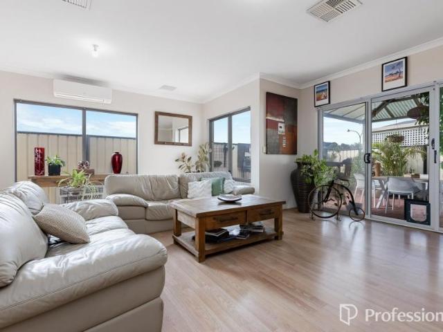 For Rent 4 Bedroom House Clarkson WA DS105972625