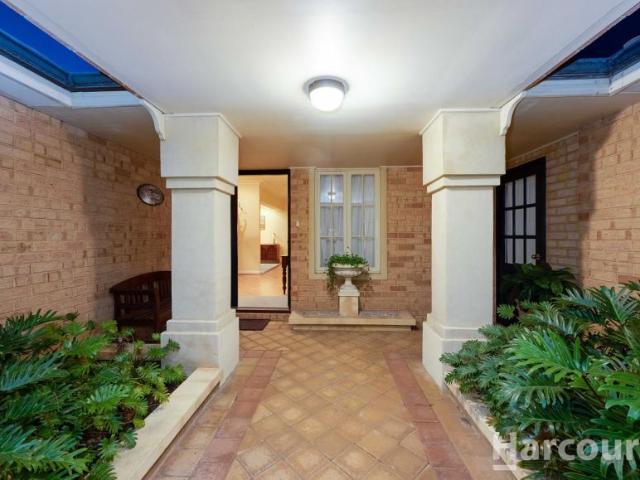 For Rent 4 Bedroom House Currambine WA DS106003084