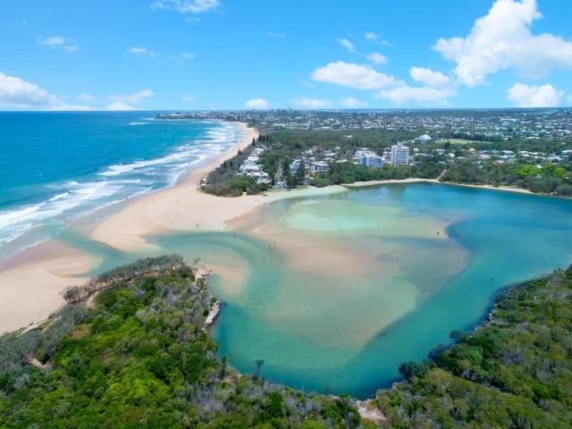 For Rent 4 Bedroom House Currimundi, QLD DS102705818