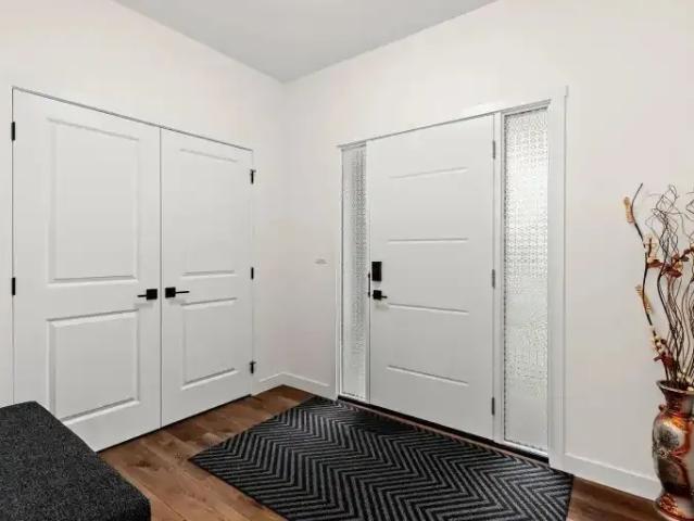 For Rent 4 Bedroom House Airdrie AB DS106044813
