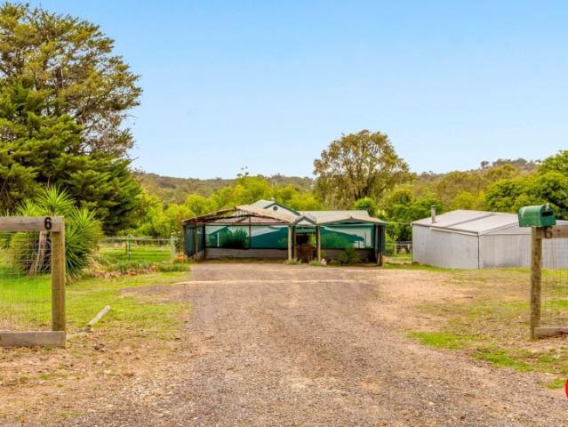 For Rent 4 Bedroom House ARGYLE VIC DS105945711
