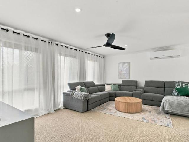 For Rent 4 Bedroom House Bannockburn QLD DS106075255
