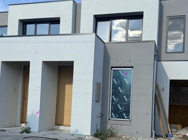 For Rent 4 Bedroom House Bentleigh, VIC DS102668095