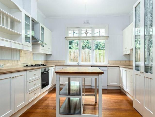 For Rent 4 Bedroom House Blackburn VIC DS103403595