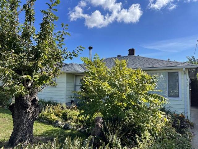 For Rent 4 Bedroom House Burnaby BC DS105166789
