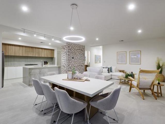 For Rent 4 Bedroom House BUSHMEAD WA DS81149949