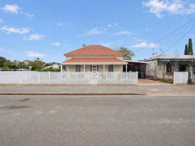 For Rent 4 Bedroom House Gladstone SA DS105863192