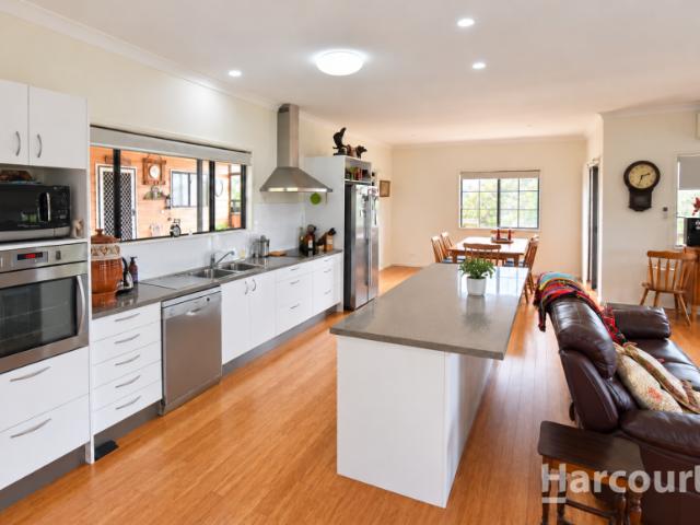 For Rent 4 Bedroom House Doolbi QLD DS106100122