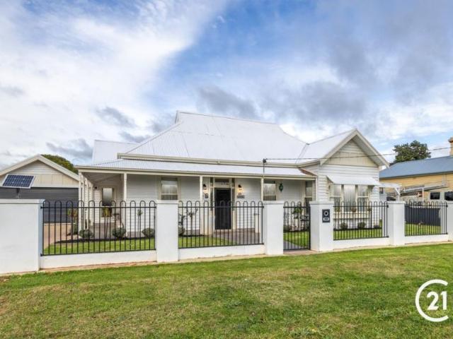 For Rent 4 Bedroom House Echuca, VIC DS103307938