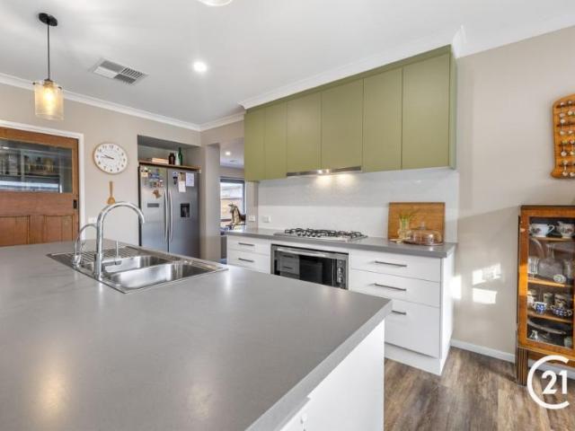 For Rent 4 Bedroom House Echuca, VIC DS104537769
