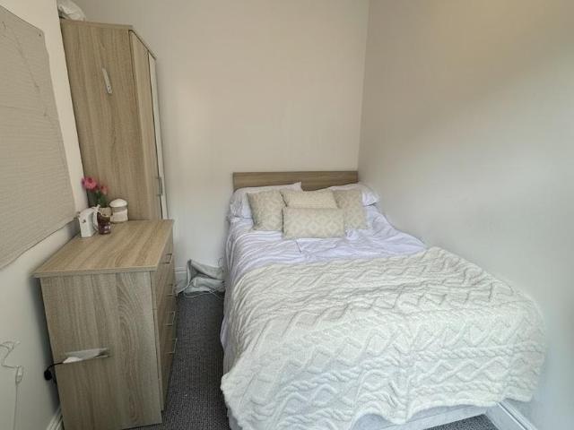 For Rent 4 Bedroom House Edgbaston West Midlands DS98286517