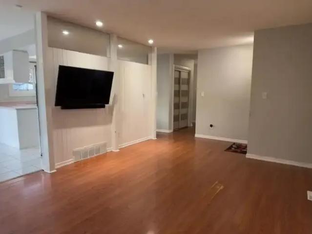 For Rent 4 Bedroom House Edmonton AB DLS105327215