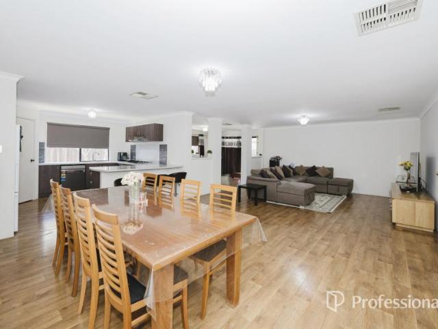 For Rent 4 Bedroom House Ellenbrook WA DS105971535