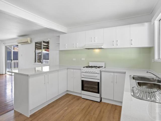 For Rent 4 Bedroom House Ferny Grove QLD DS105556180