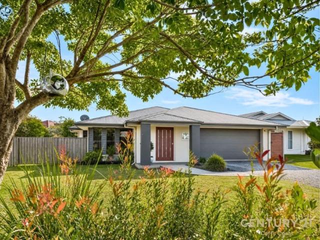 For Rent 4 Bedroom House Korora, NSW DS102578089