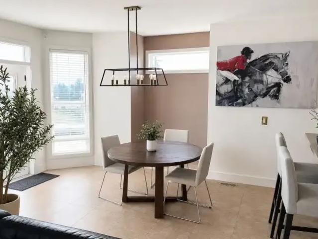 For Rent 4 Bedroom House Kelowna BC DS105087723