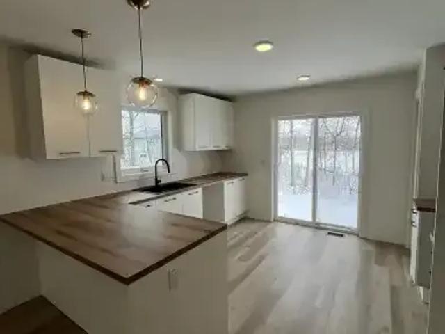 For Rent 4 Bedroom House Kleefeld MB DS105185991