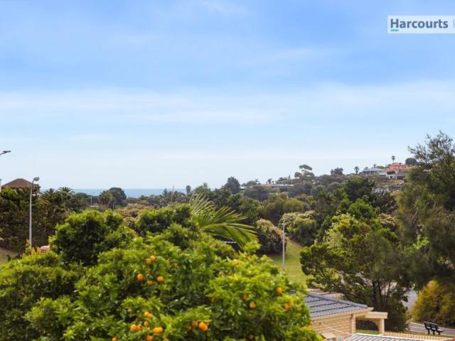 For Rent 4 Bedroom House Hallett Cove SA DS106002856