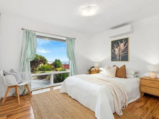 For Rent 4 Bedroom House Hallett Cove SA DS106003651