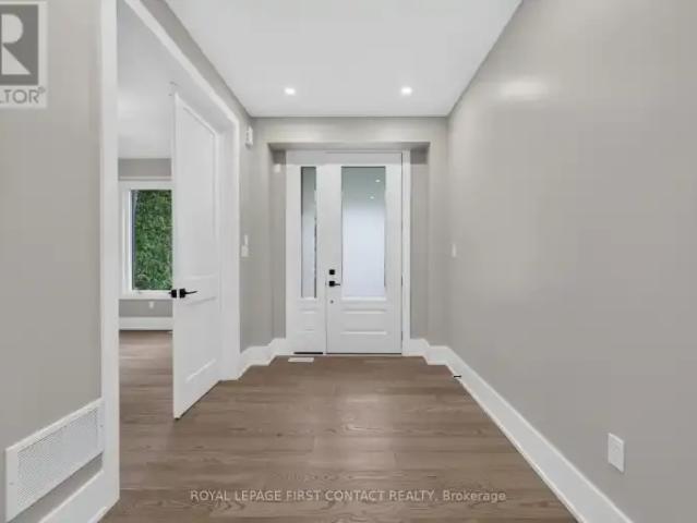 For Rent 4 Bedroom House Innisfil ON DS104876945