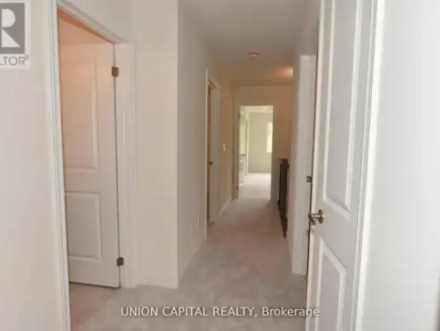 For Rent 4 Bedroom House Innisfil ON DS105004722