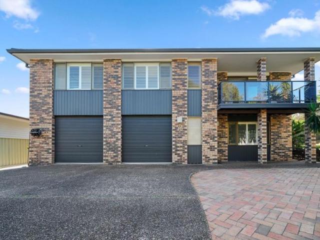 For Rent 4 Bedroom House Jewells, NSW DS104109410