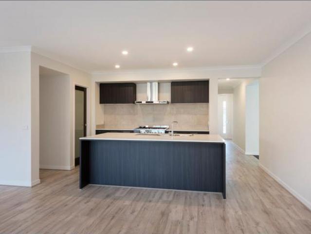 For Rent 4 Bedroom House JIMBOOMBA QLD DLS84277226