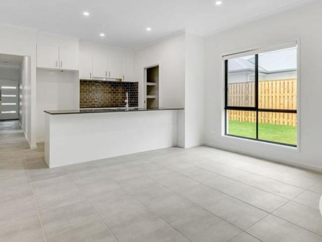 For Rent 4 Bedroom House Jimboomba, QLD DS105362648