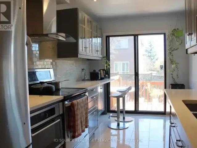 For Rent 4 Bedroom House Oakville ON DS103652842