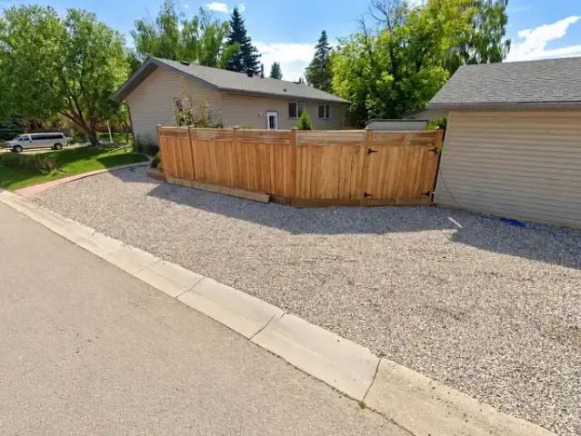 For Rent 4 Bedroom House Okotoks AB DS106044792