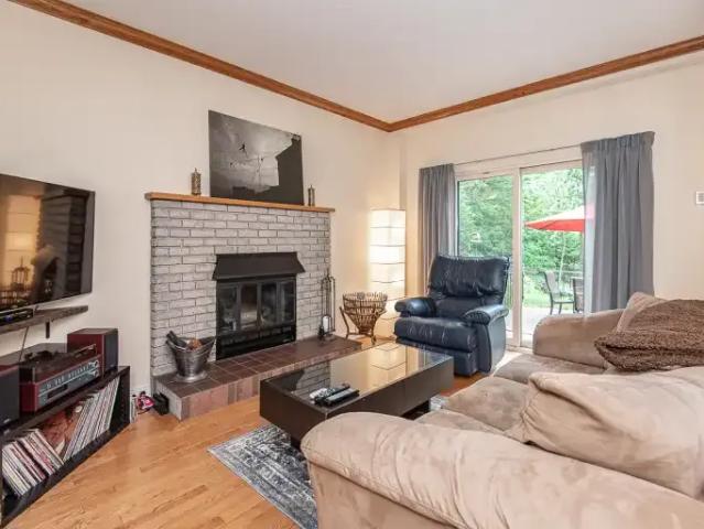 For Rent 4 Bedroom House Ottawa ON DS104863877