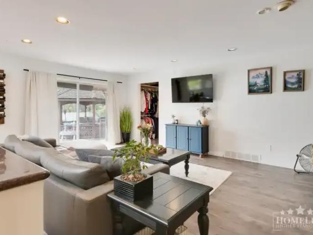 For Rent 4 Bedroom House Langley Township BC DS105359717