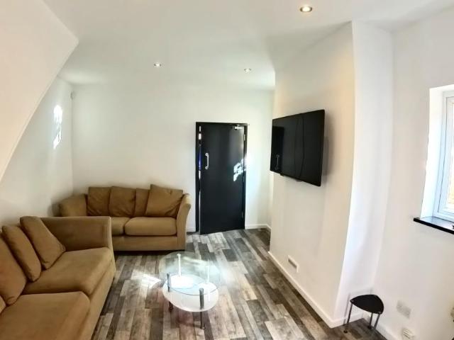 For Rent 4 Bedroom House Lenton East Midlands DLS103060594