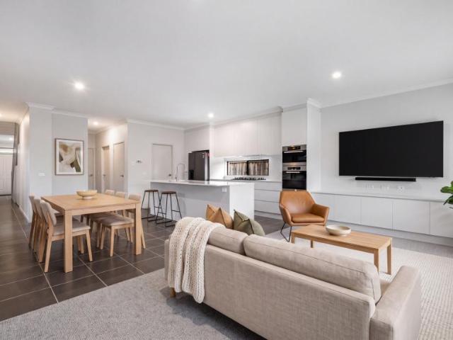 For Rent 4 Bedroom House Leopold VIC DS106146431