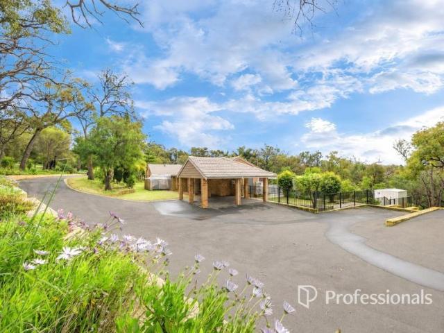 For Rent 4 Bedroom House Leschenault WA DS105972349