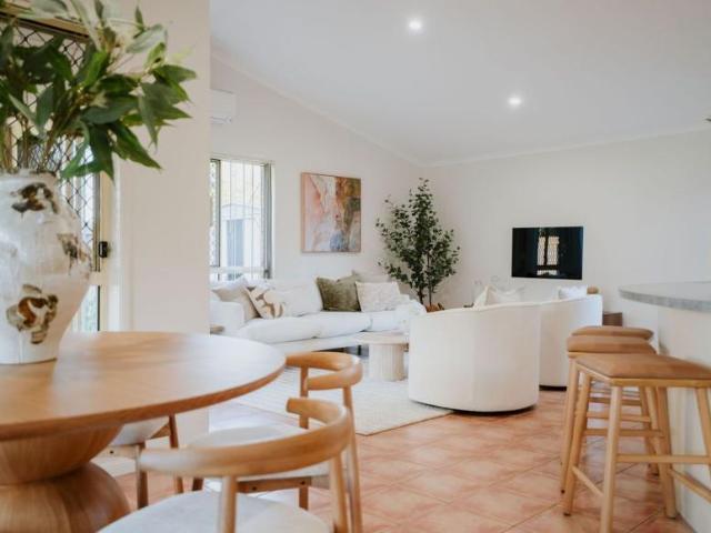 For Rent 4 Bedroom House Mountain Creek, DS104961963