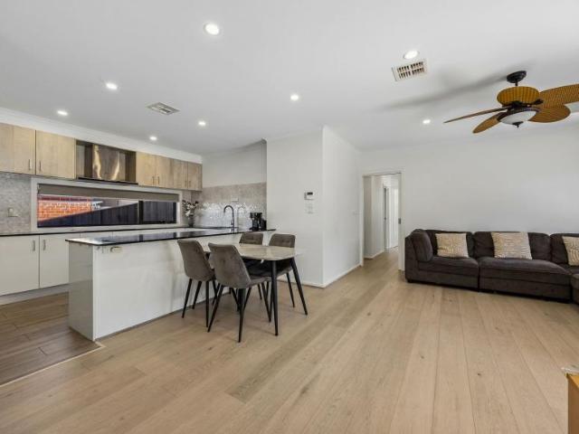 For Rent 4 Bedroom House Moncrieff ACT DS106168694