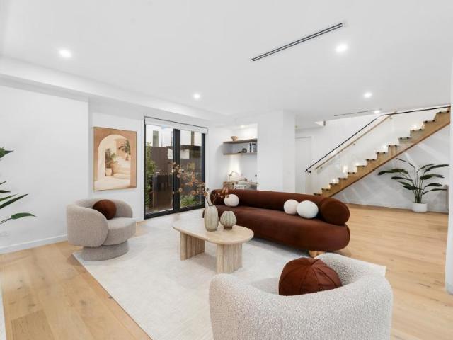 For Rent 4 Bedroom House Mont Albert North VIC DS102763384