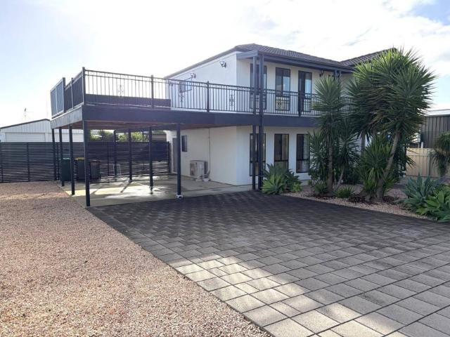 For Rent 4 Bedroom House Moonta Bay SA DS103658998