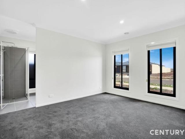 For Rent 4 Bedroom House Melton South, DS103926494