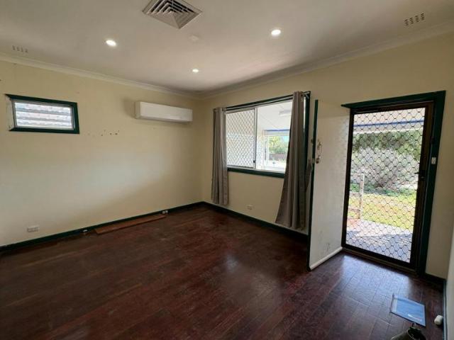 For Rent 4 Bedroom House Merredin WA DS105943291